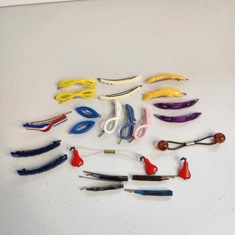 Vintage Girls Plastic Hair Barrettes 70s 80s Mixed Lot Goody Bobby Pins Crayons